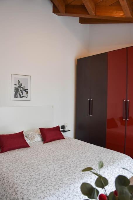 Ca' Gialla 5 - Sul Di Lugano, Balcone E Parcheggio - Apartment *