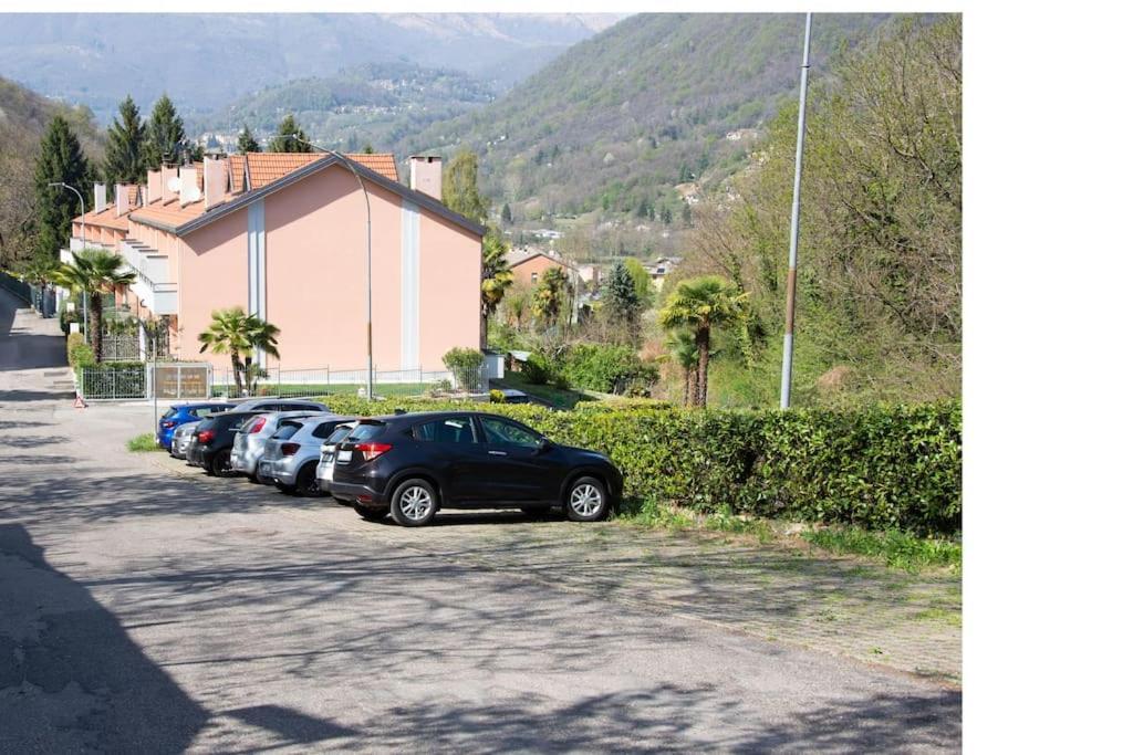 Ca' Gialla 5 - Sul Di Lugano, Balcone E Parcheggio - Cadegliano Viconago