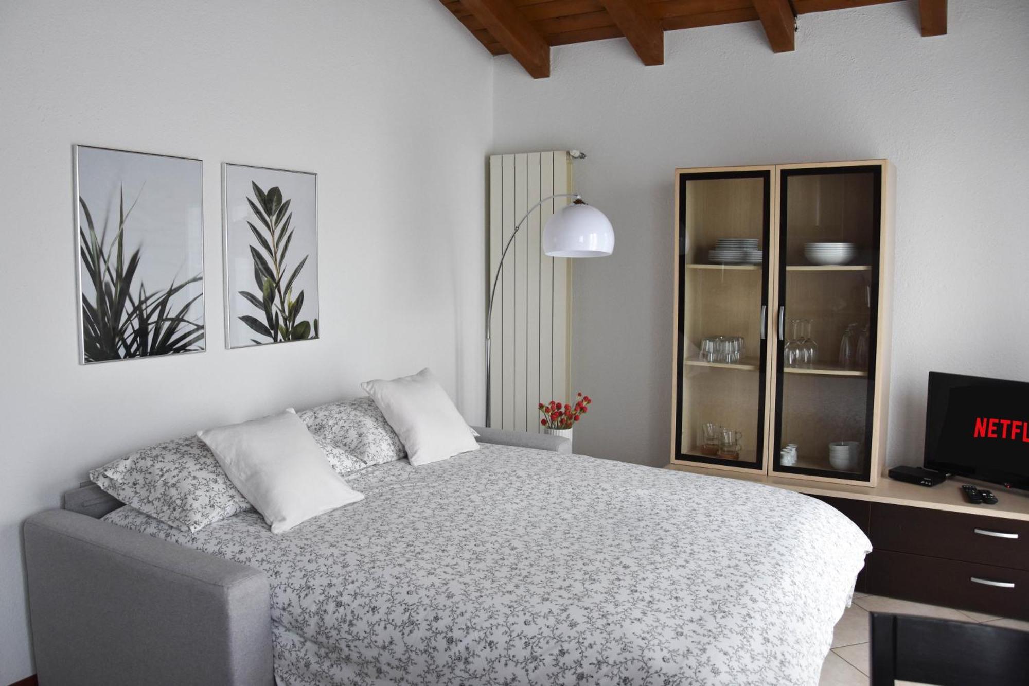 Ca' Gialla 5 - Sul Di Lugano, Balcone E Parcheggio - Apartment *